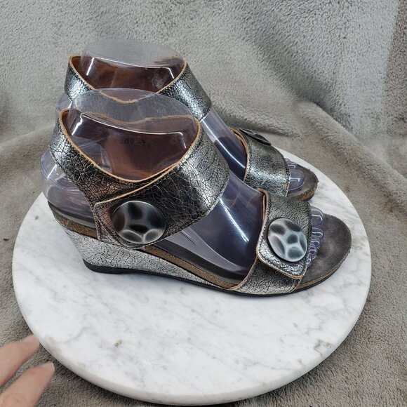 Taos Footwear Shoes Womens EU 36 US 5-5.5 Silver Leather Carousel Sandals *Read* - Picture 4 of 11